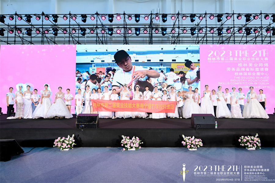 1695800518945151.jpg 彩妝作品.jpg